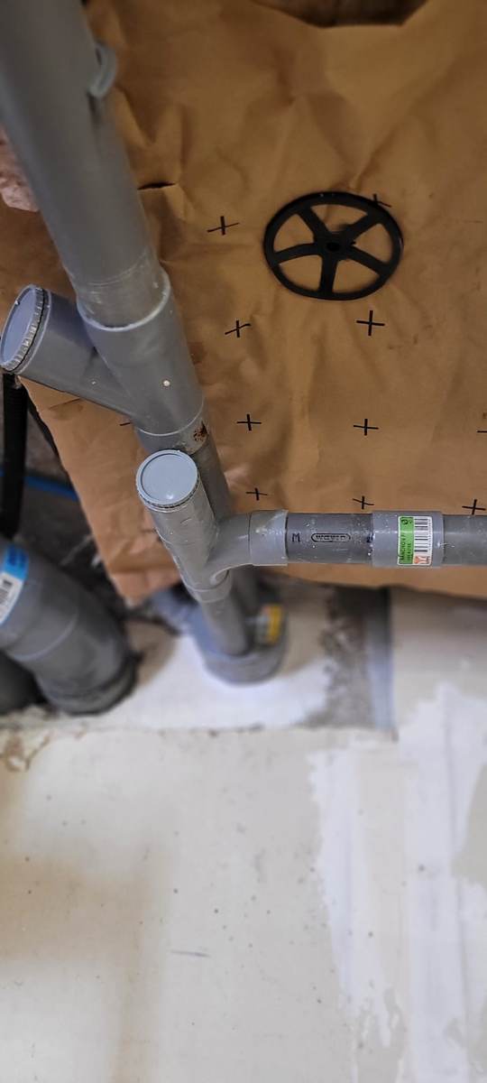 Réalisation plomberie & chauffage à Évry — Plombier Reparé.com